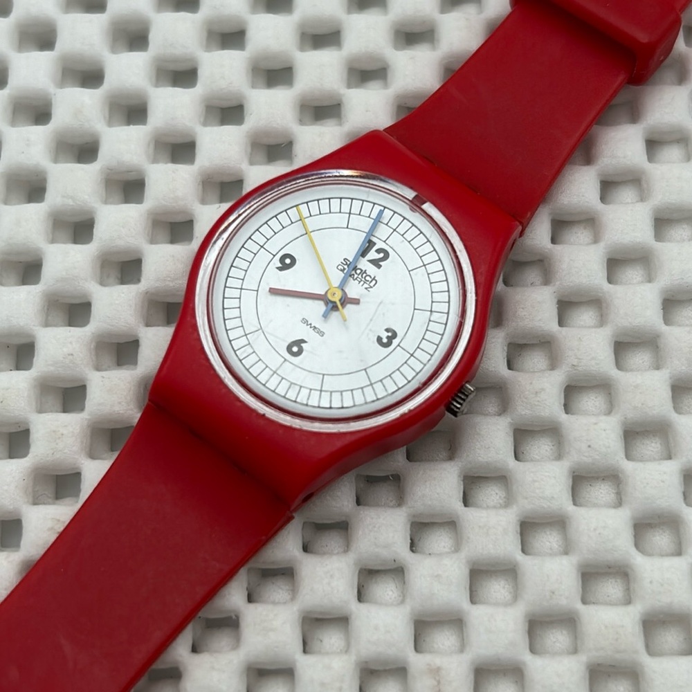 Swatch Watch - LR103 - RED 12-3-6-9